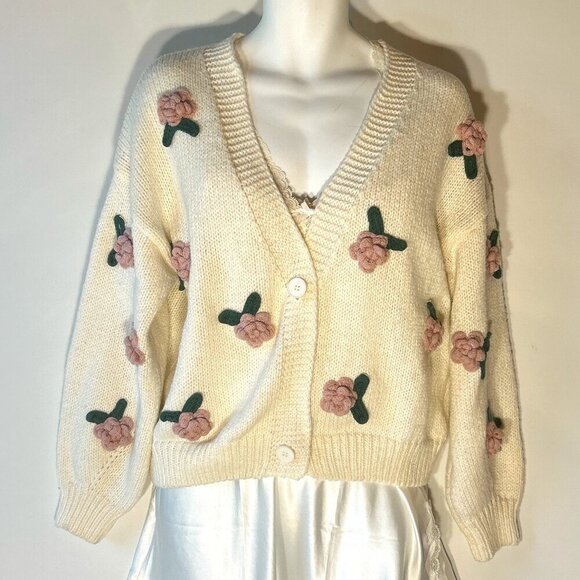 Anthropologie Luna Ivy SZL Ivory button front cardigan Pink flowers Cottage Boxy - Picture 1 of 9